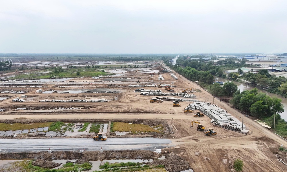 Tiến Độ Xây Dựng Vinhomes Hóc Môn 04/2026